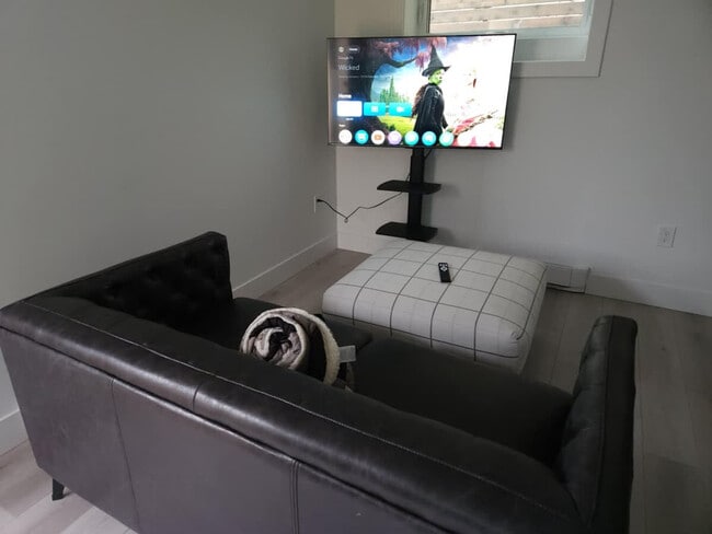 Building Photo - 3149 Rupert St Unit SI ID1514872P