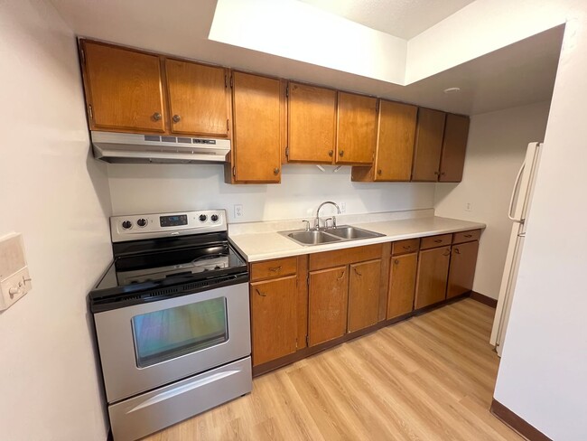 Photo - 1 Bedroom Apartment AVAILABLE JUNE!!! Unit 1516 N 16th St - 6