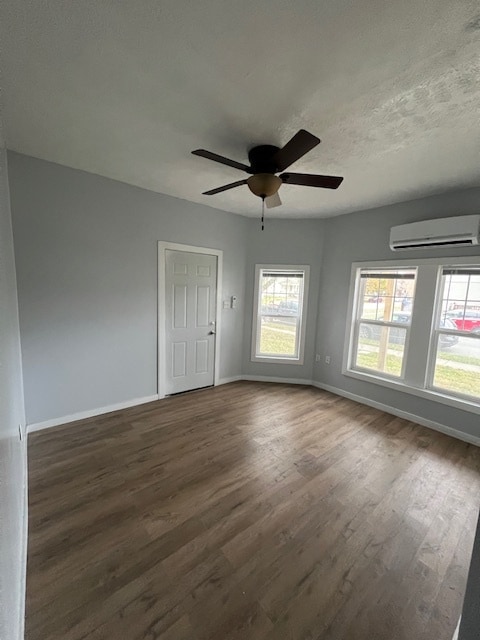 Building Photo - 619 S Armstrong St Rental