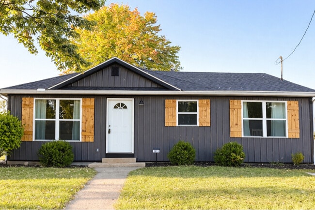 Building Photo - 1413 Bryan St