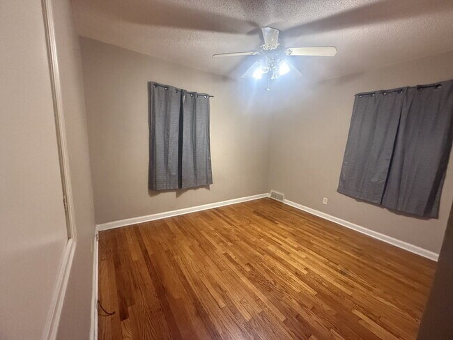 Photo - 1517 E Jefferson Ave