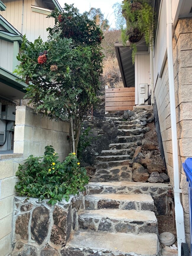 Photo - 99-844-844 Holoai St