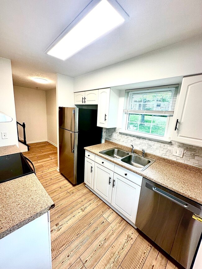 Photo - 7614 Pons Ln