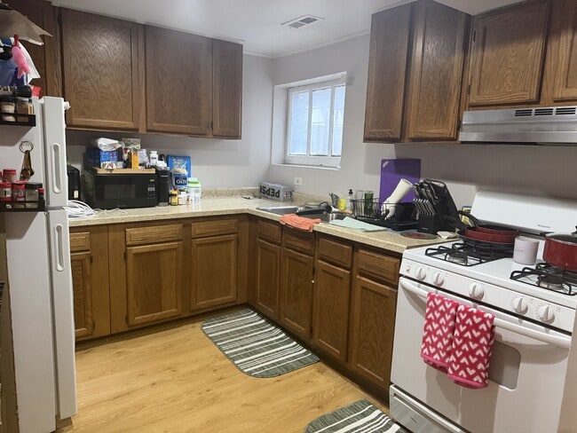Photo - 3746 N Wayne Ave Unit 3746 - G