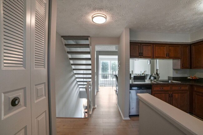 Photo - 3650 Castle Terrace