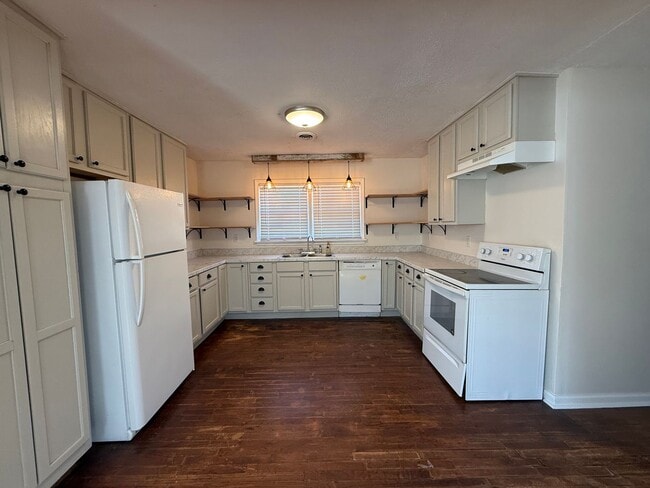 Photo - Welcome to Your New Rental Home in Athens, AL!