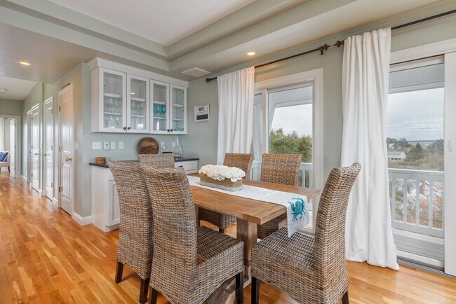 Photo - 13 Girard Way
