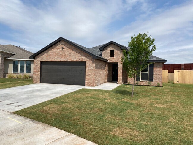 Photo - 303 Ranger St