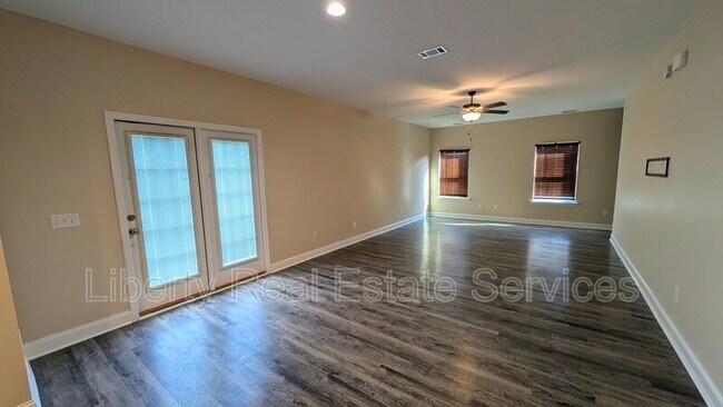 Photo - 224 Whipple Ave
