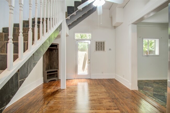 Photo - 5311 Palmetto St Unit True