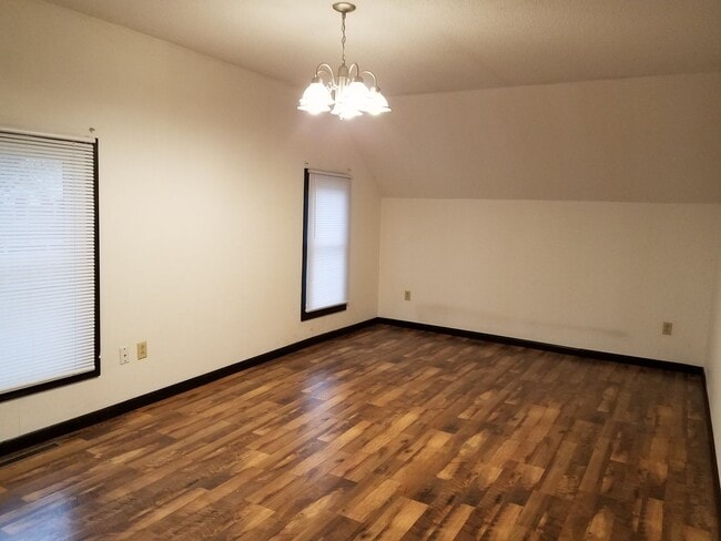 Building Photo - nre1633 Unit 1633