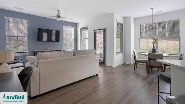 Photo - 2800 Milan Ct Unit 212