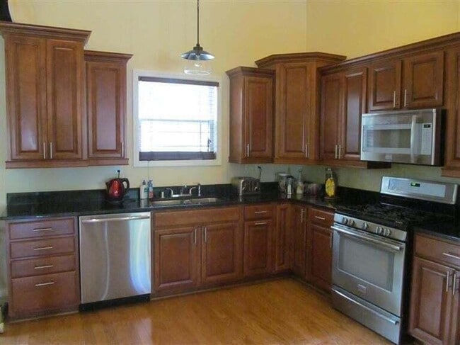 Photo - 382 Preston Ave