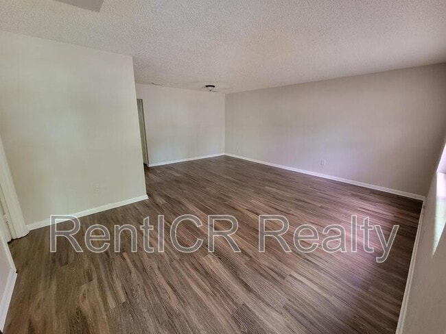 Photo - 500 N Mars Ave