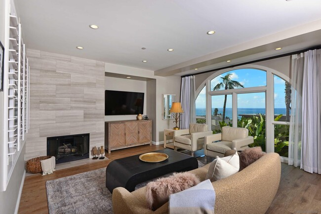 Building Photo - 5430 La Jolla Blvd Unit C202 Rental