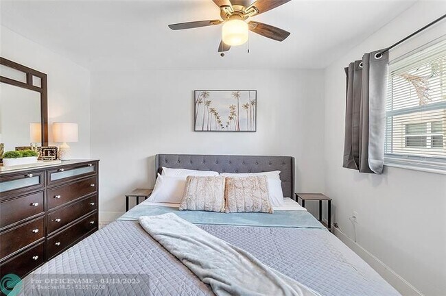 Photo - 3230 NE 13th St Unit 102