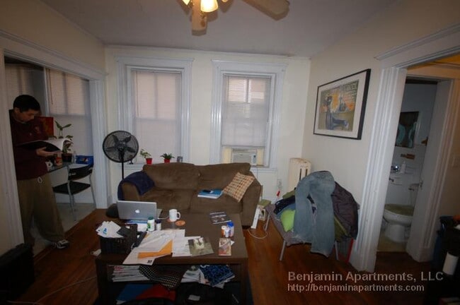 Photo - 33 Walbridge St Unit 1