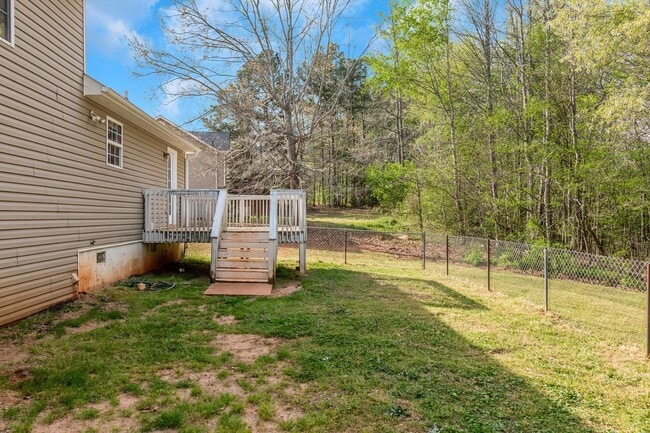 Photo - Quaint and comfortable- welcome to your new home