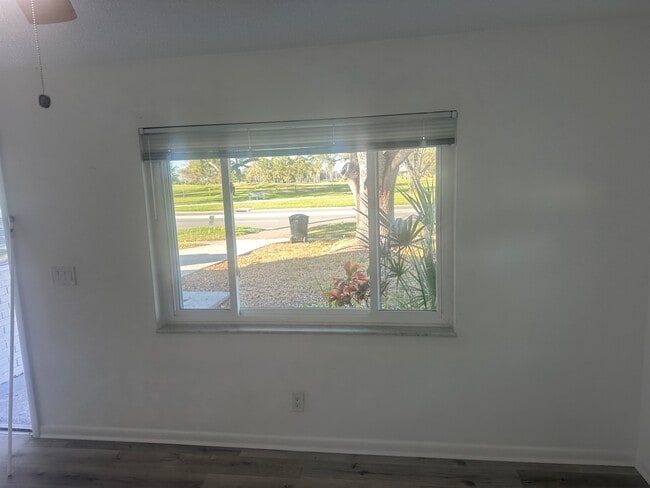 Photo - 732 62nd Ave N