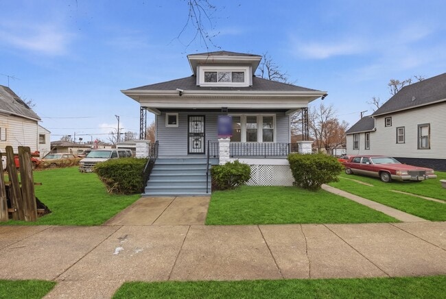 Building Photo - 142 W 103rd Pl