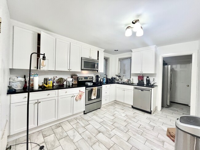 Photo - 39 Saint Paul St Unit 2