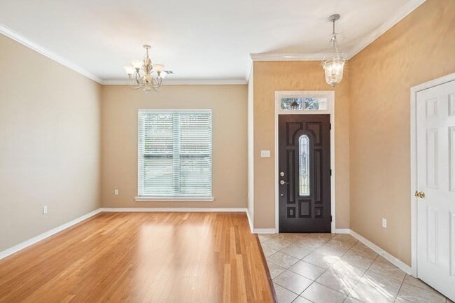 Photo - 712 Homewood Dr