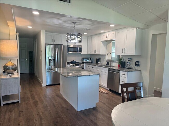 Photo - 377 39th Ave