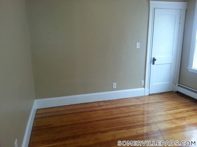 Photo - 138 W Adams St