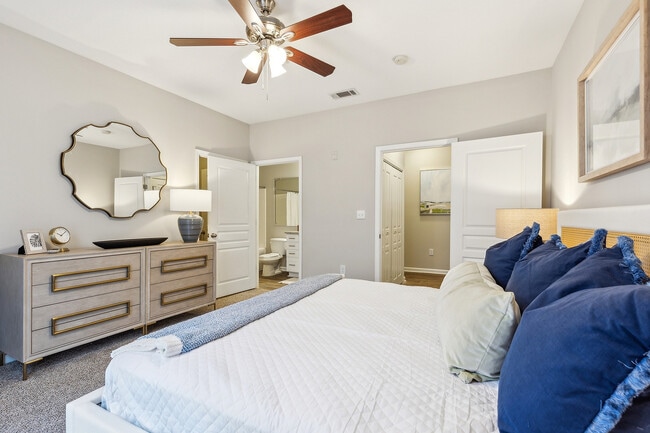 Newly Renovated Two Bedroom with Sunroom