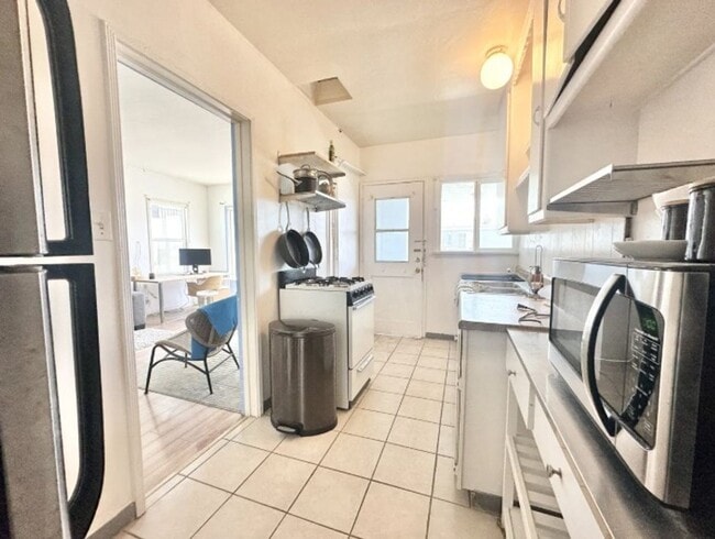 Photo - El Porto Building Unit 3616.5