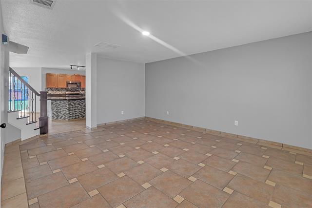 8109 Zephyr Ct