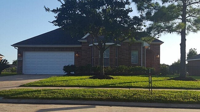 Building Photo - 24419 Lake Path Cir