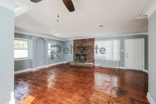 Photo - 4211 Wayside Rd