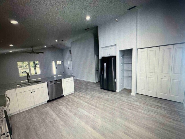 Photo - 231 Monterey Ave