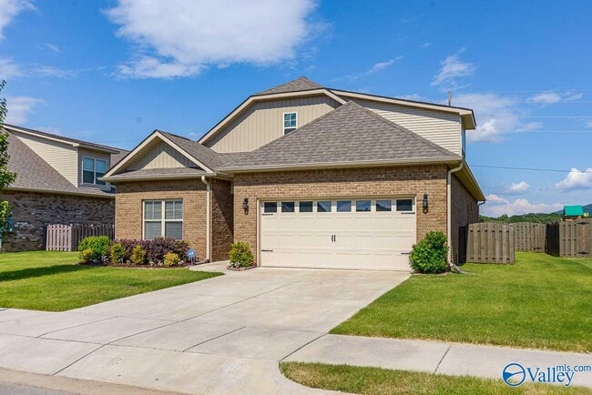 Photo - 3031 Greenway Cir SE