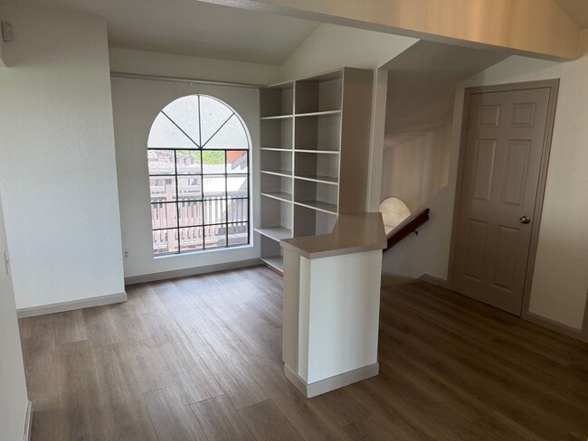 Photo - 4032 Ampudia St