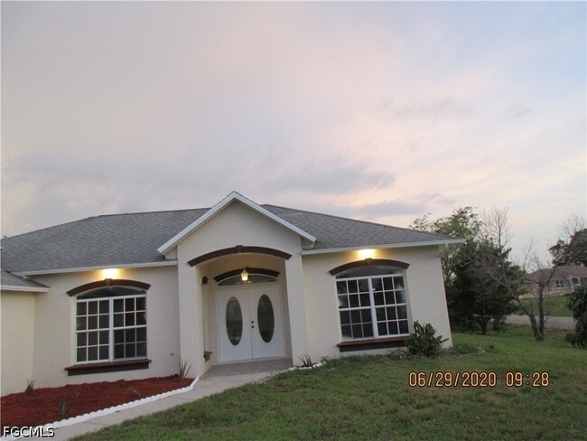 Photo - 918 NE 13th St