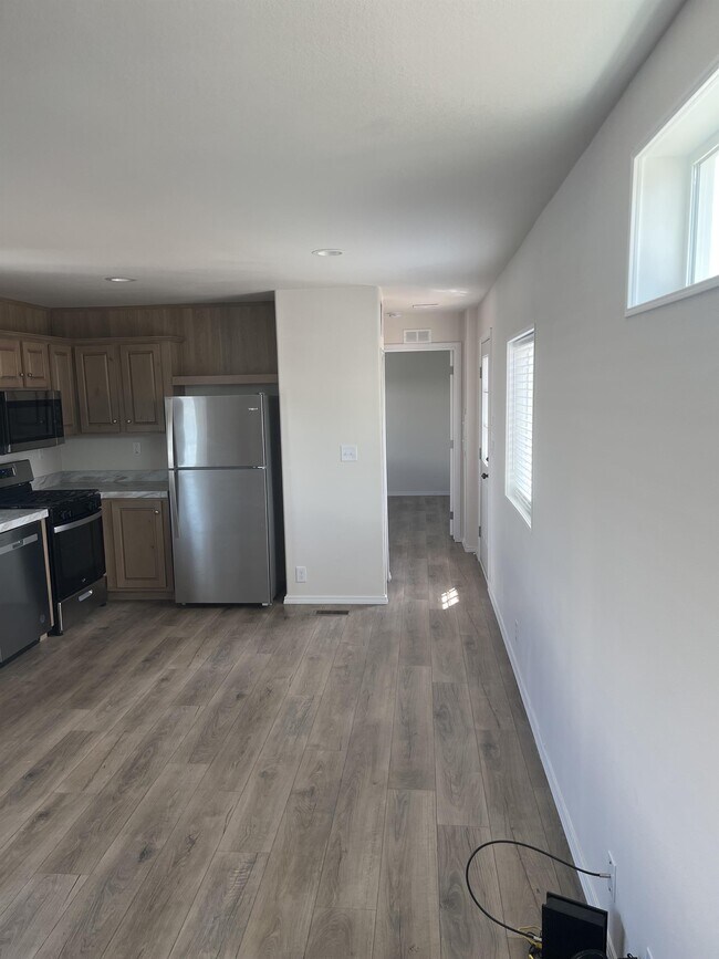 Photo - 107 Northside Dr