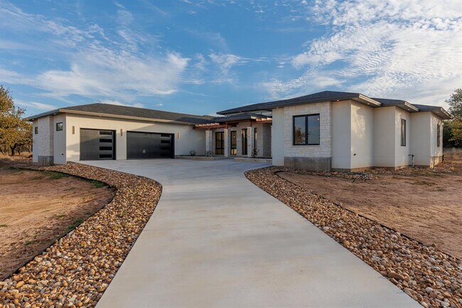 6425 Ranch Rd 962 E