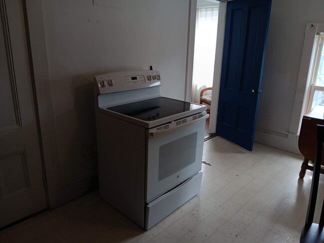 Photo - 18 Daniel St Unit Apartment B