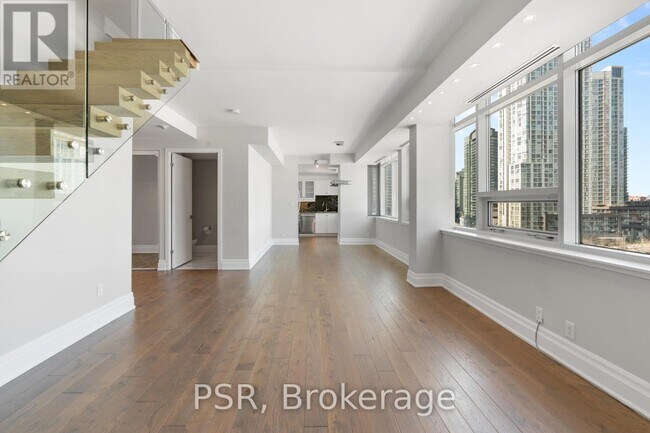 Photo - 500 Queens Quay W Unité 1008W