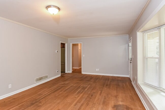 Photo - 4630 Cresant Ln