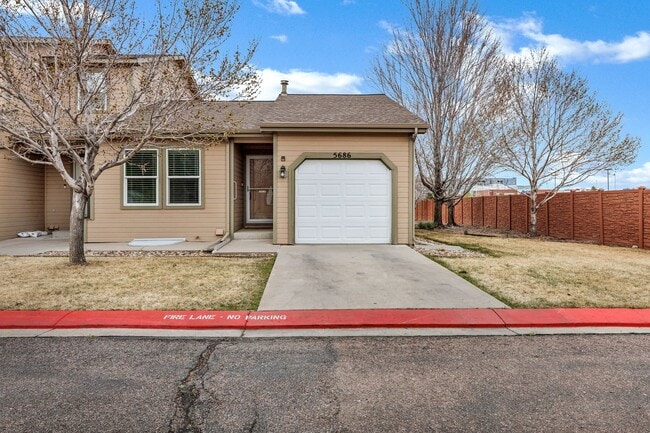Building Photo - Two Bedroom Near The Powers Corridor
