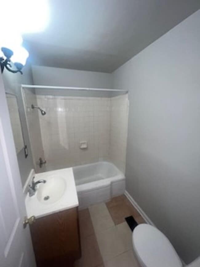Photo - 1401 E Missouri St