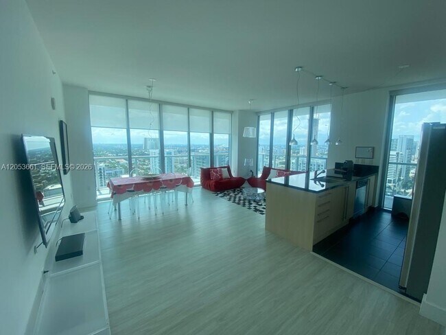 Photo - 79 SW 12th St Unit 3312-S