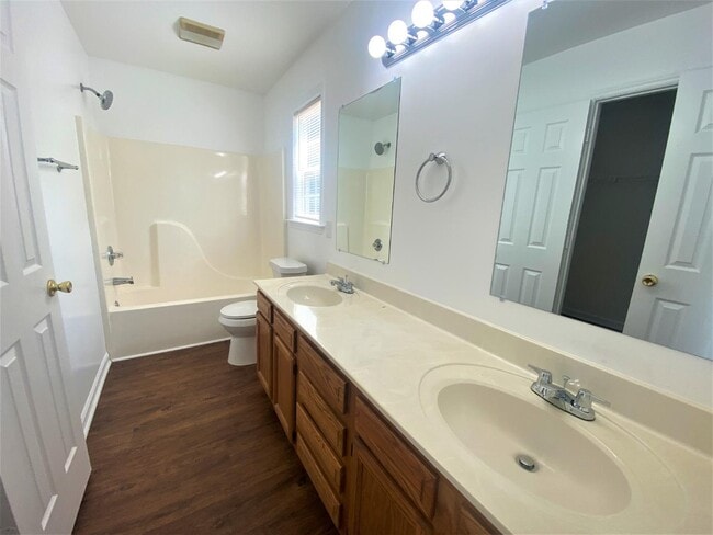 Photo - 4661 Murray Rd