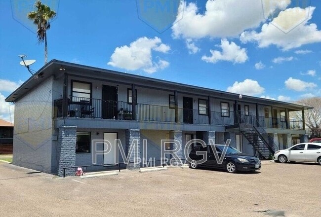Building Photo - 1608 Norma Ln Unit 2 Rental