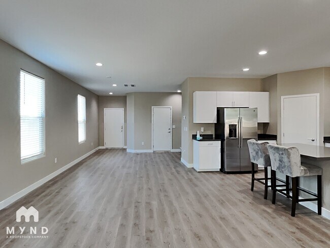 Photo - 3794 Paseo de Paz Ave