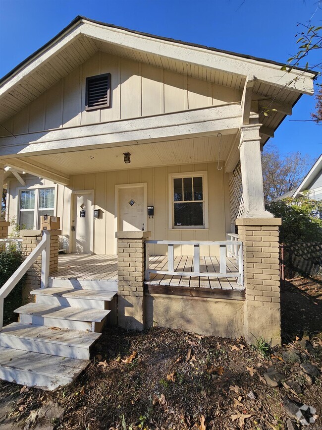 Building Photo - 408 S Booker St Rental