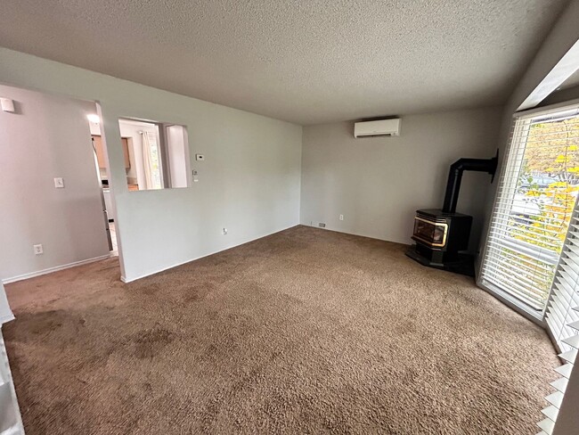 Photo - Charming 4 Bed, 2 Bath Home in Spokane Valley!